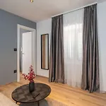 Royale - Premium One Bedroom With Sea View Appartamento *
