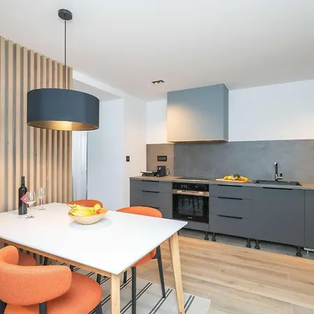 Royale - Premium One Bedroom With Sea View *