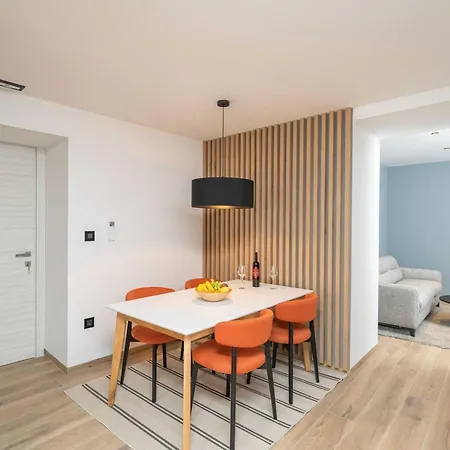 Royale - Premium One Bedroom With Sea View