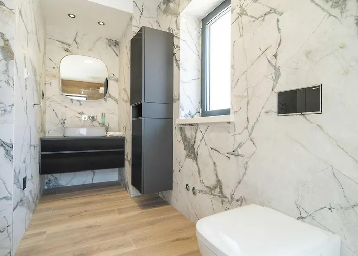 Royale - Premium One Bedroom With Sea View דירה *