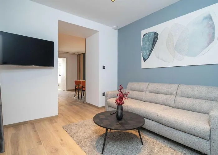 Royale - Premium One Bedroom With Sea View דירה *