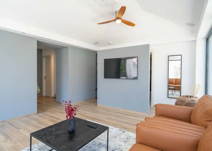 Royale - Premium One Bedroom With Sea View * קאבטאט