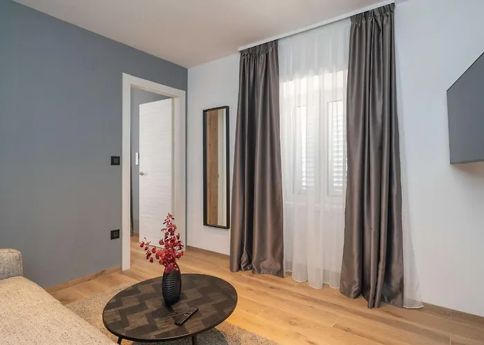 Royale - Premium One Bedroom With Sea View דירה *