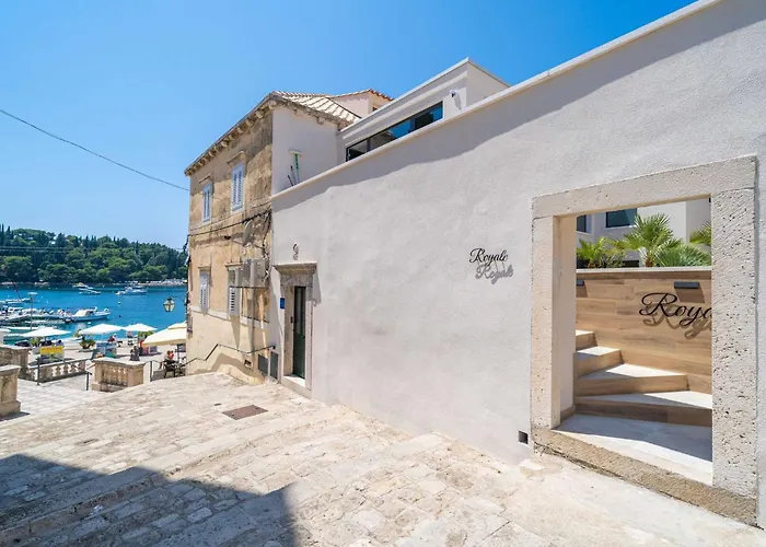 Royale - Premium One Bedroom With Sea View דירה